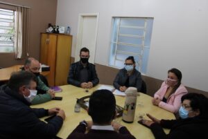 Reunião entre Executivos da Empresa com representantes dos Poderes Executivo e Legislativo.