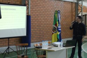 Reunião com comunidade para discussão do Plano Diretor.